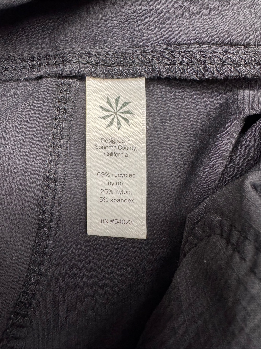 Athleta Black Women's Jogger Capris with Cargo Pockets - Picture 8 of 12